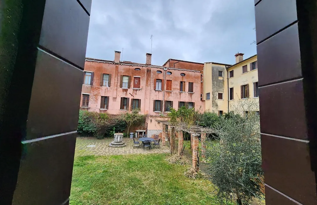 Zen Accommodations Grand Canal-1